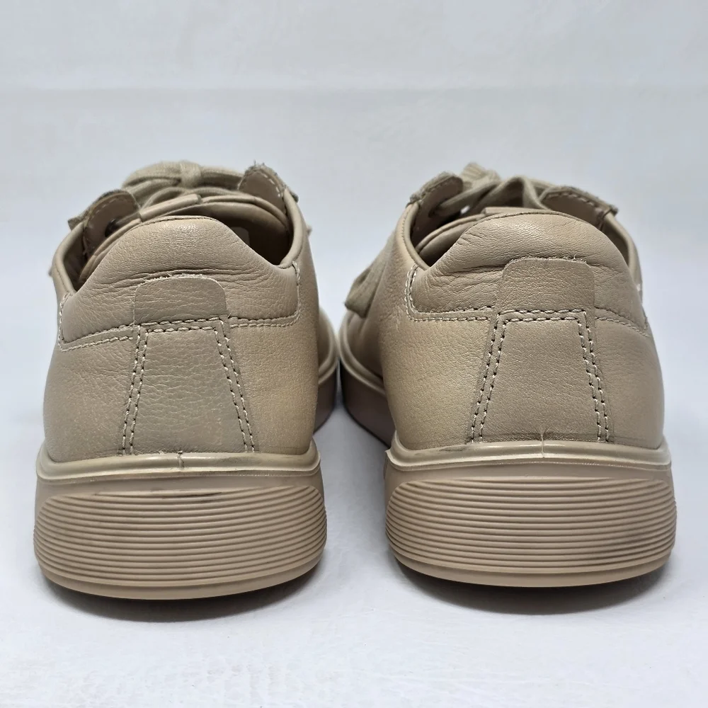 ECCO Men’s Street Tray Tech Doe Tan  Soft Leather Sneakers EU 41 Mens 7- 7.5